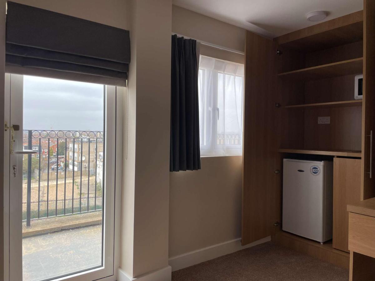 לונדון Best Western Northfields Ealing Hotel מראה חיצוני תמונה
